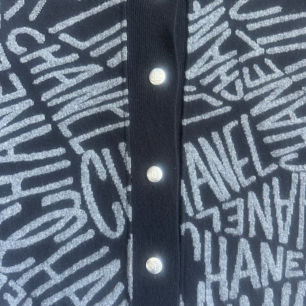CHANEL Black and Gray Logo Hooded Jacket - Picture 4 of 8